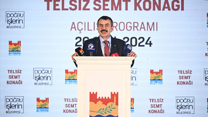 Milli Eğitim Bakanı Tekin: Hindistan'da, Çin'de, Taylan'da ebeveynlerin haftalık kitap okuma saati 10 saat