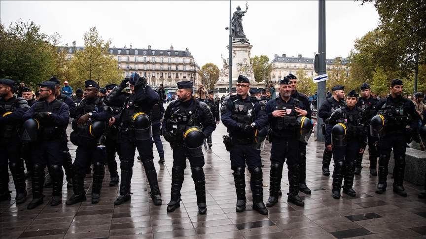 Paris / Grogne des agriculteurs : Des blindés pour sécuriser le marché de Rungis