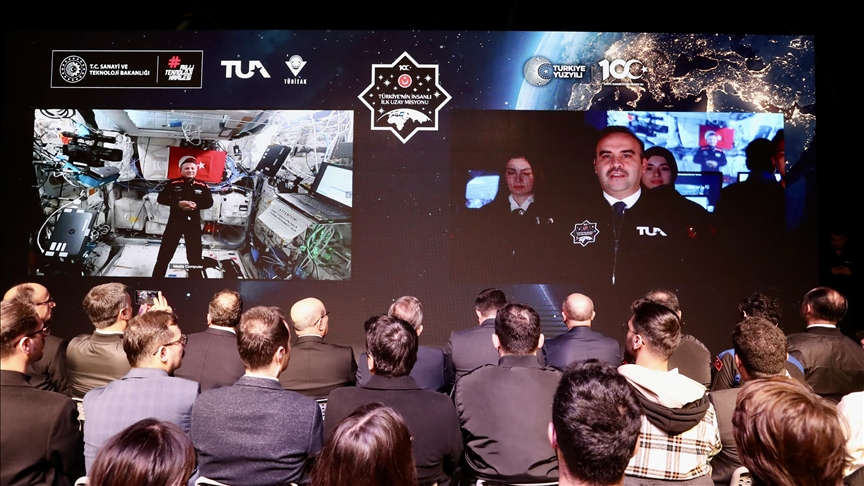 Türkiye’s 1st space traveler describes life in space with awe