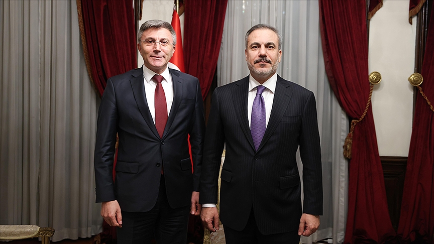 Dışişleri Bakanı Fidan, HÖH Partisi Lideri Mustafa Karadayı ile görüştü