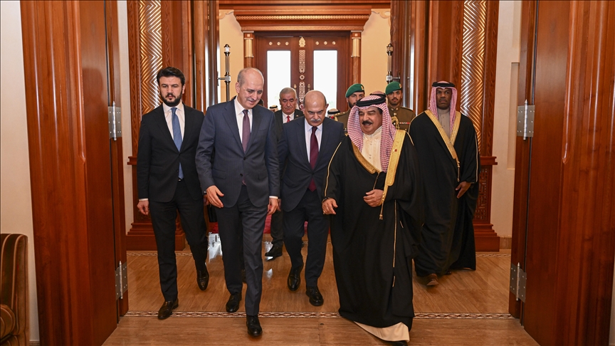 Turkish parliament speaker meets Bahrain’s King Al Khalifa