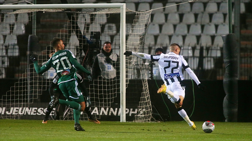 Fatih Terim yönetimindeki Panathinaikos, ligde PAOK'a 2-1 yenildi