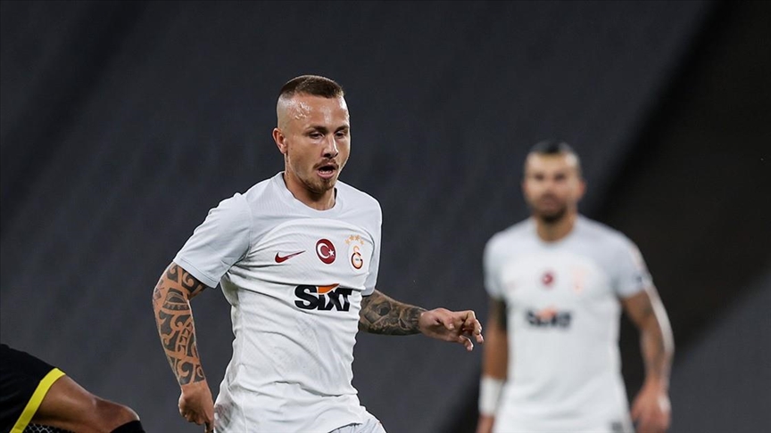 Former Galatasaray fullback Angelino joins Roma