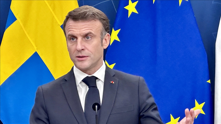 EU must continue supporting Ukraine, Macron says