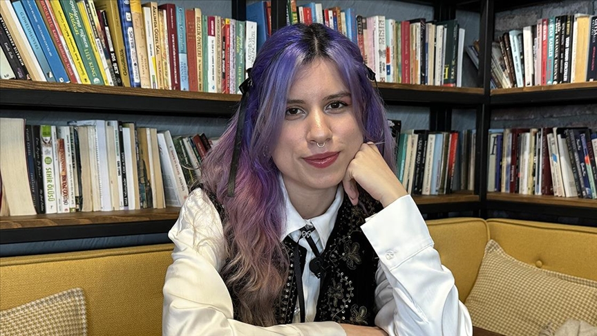 Müzisyen ve yazar Beyza Doğuç, yapay zeka ile işlerinde yenilikçi yaklaşımlar sergiliyor