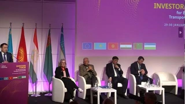 Казахстан планируют передать под управление инвесторам из Европы 22 аэропорта