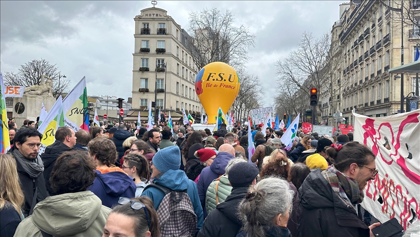 France: des milliers d’enseignants en grève manifestent pour de meilleures conditions de travail