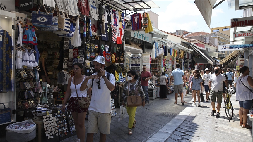 Inflation forces Greeks to change consumption patterns