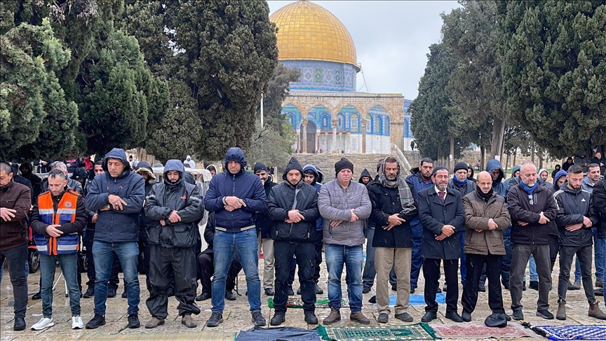 Xhamia Al-Aksa pothuajse e zbrazët për shkak të kufizimeve të policisë izraelite