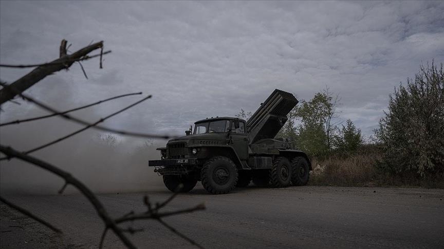 Russian customs officers impound containers transporting Ukrainian military uniforms