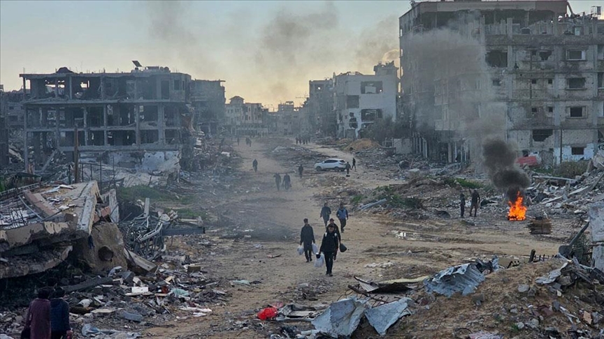Amerikalı yetişkinlerin yarısı İsrail'in Gazze'ye saldırılarında aşırıya kaçtığını düşünüyor