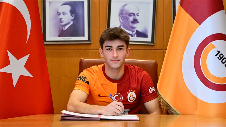 Galatasaray, genç futbolcusu Ali Turap Bülbül'ün sözleşmesini uzattı