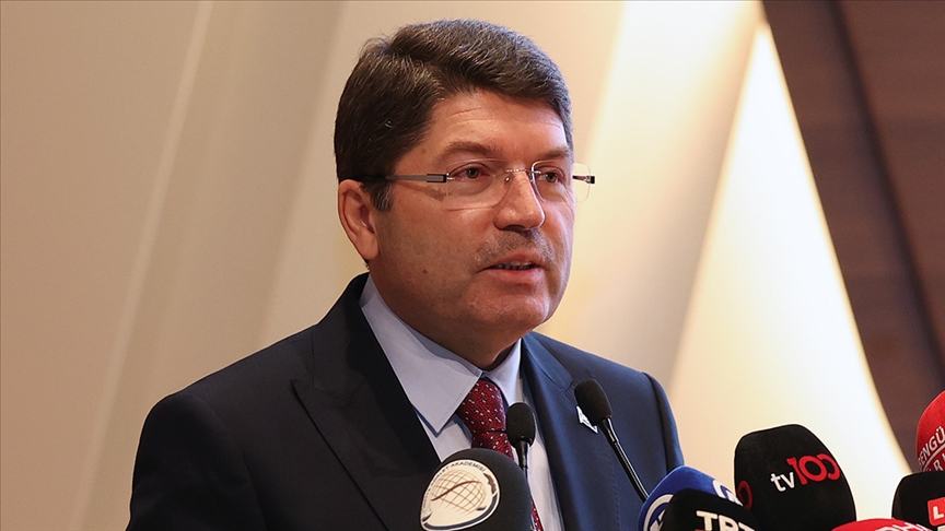 Adalet Bakanı Tunç: Deprem bölgesinde yürütülen soruşturmalarda 2 bin 825 şüpheli hakkında işlem başlatılmıştır