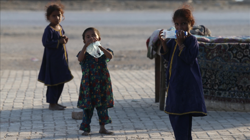 Thousands of children catch pneumonia in Pakistan