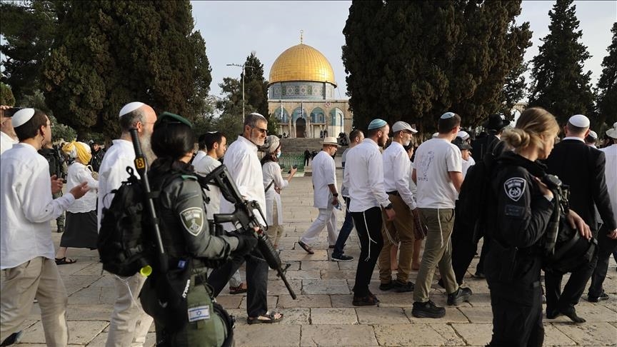 Dos colonos de Israel arrestados por escupir a un clérigo cristiano en Jerusalén