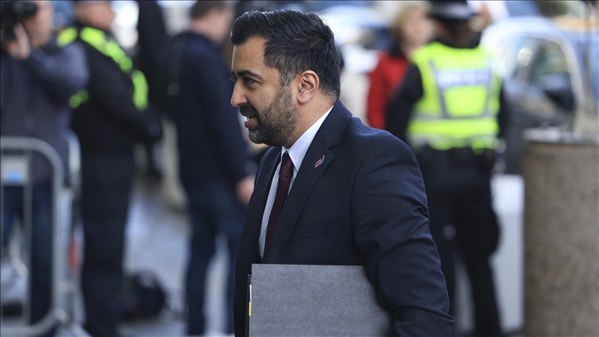 'Gambling with lives': Scottish leader slams Rishi Sunak's bet on deportation flights