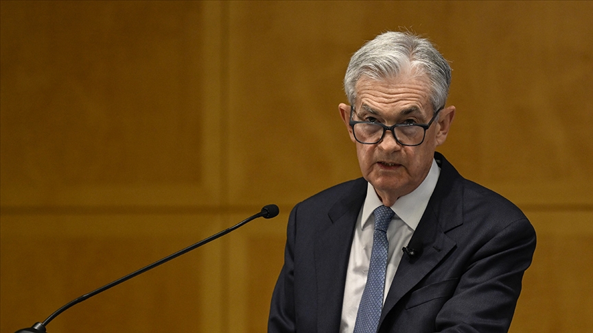 Fed Başkanı Powell, faiz indirimleri konusunda "dikkatli" hareket edeceklerini vurguladı