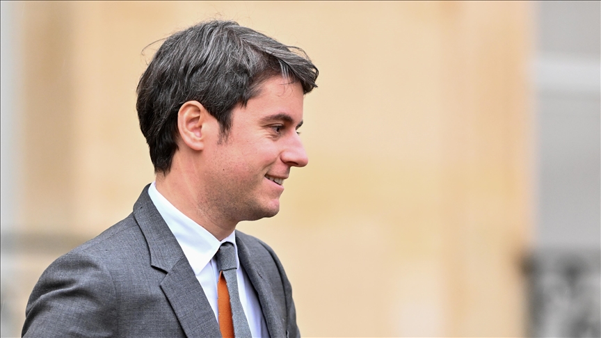 New French premier easily survives no-confidence vote