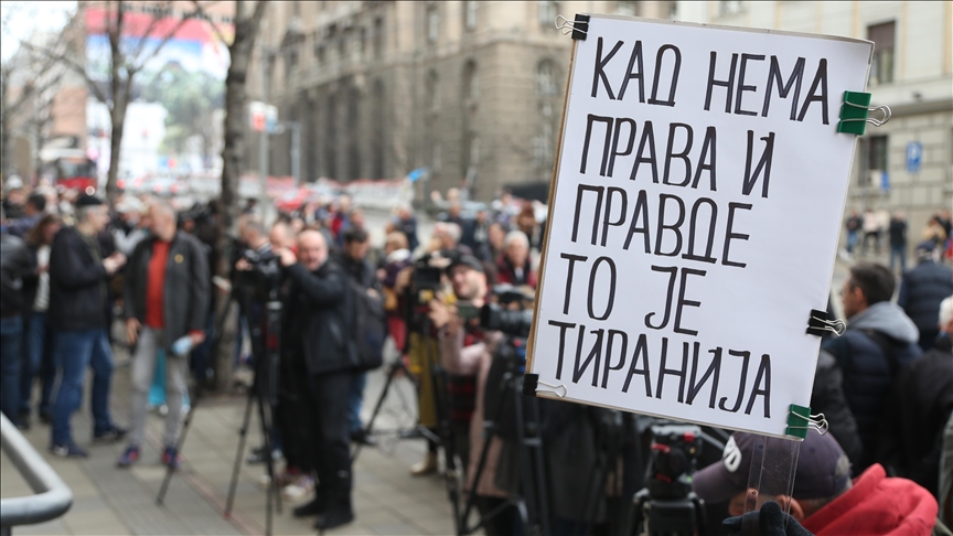 U Beogradu održan mirni protest zbog presude za ubistvo novinara Slavka Ćuruvije