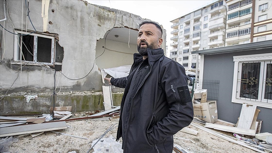 Pazarcık'ta eşi ve 3 çocuğunu kaybeden baba sevdiklerini özlemle anıyor