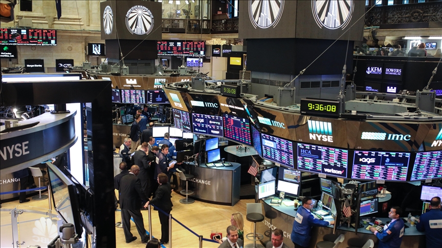 US stock market closes with losses