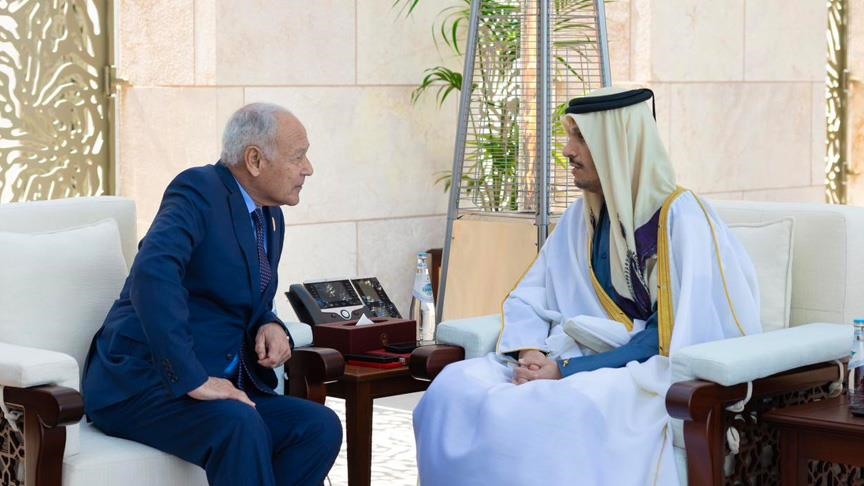 أبو الغيط يبحث مع وزير خارجية قطر تطورات الأوضاع بغزة 