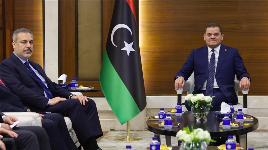 Turkish foreign minister meets with Libyan premier in Tripoli