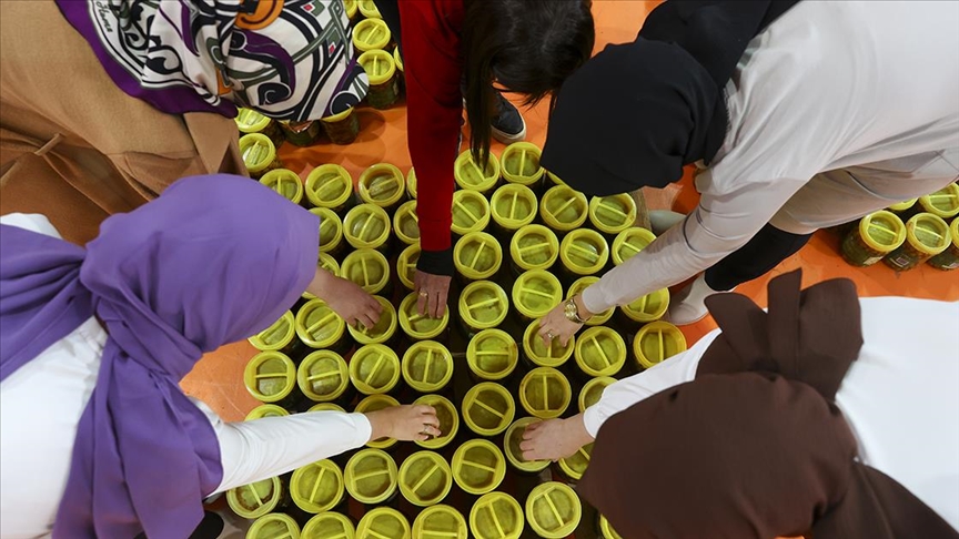 Depremde yaraları sardılar, kadın emeğini ekonomiye kazandırıyorlar