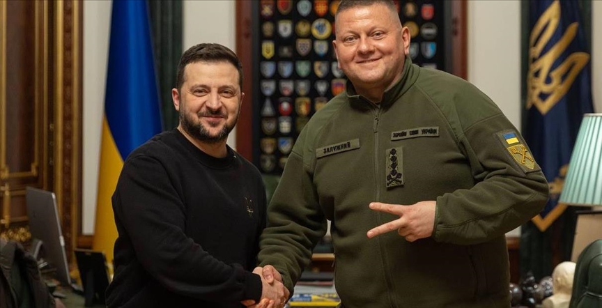 Зеленский назначил новым главнокомандующим Вооруженных сил Украины генерал-полковника Александра Сырского
