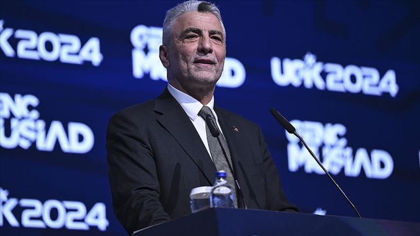 Bakan Bolat: İhracatımızda yüzde 1,5 pay oluşturan e-ticaretin payını 2028'e kadar yüzde 10'a çıkarmayı hedefliyoruz