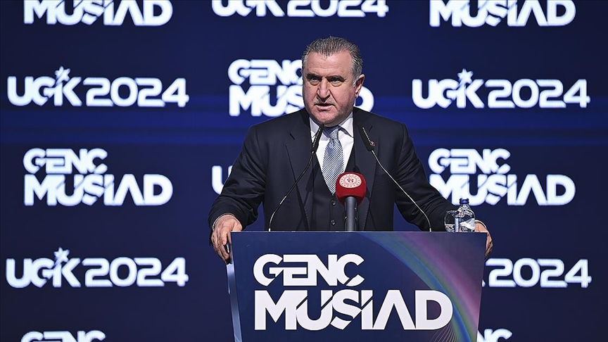 Bakan Osman Aşkın Bak: Gençlerimize, iş adamlarımıza, potansiyelimize güveniyoruz. Güçlü bir Türkiye geliyor
