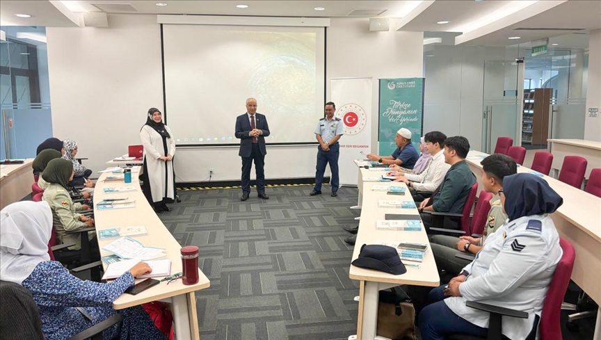 Türkiye's embassy in Brunei launches language course for defense ministry officials
