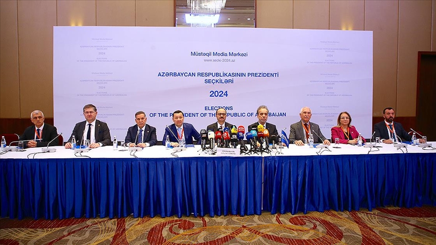 Uluslararası gözlemciler, Azerbaycan'daki seçimin "standartlara uygun bir ortamda geçtiğini" belirtti