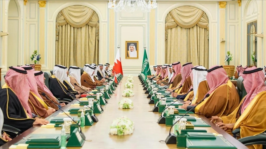 وليا عهد السعودية والبحرين يشهدان توقيع اتفاقيات ومذكرات تفاهم