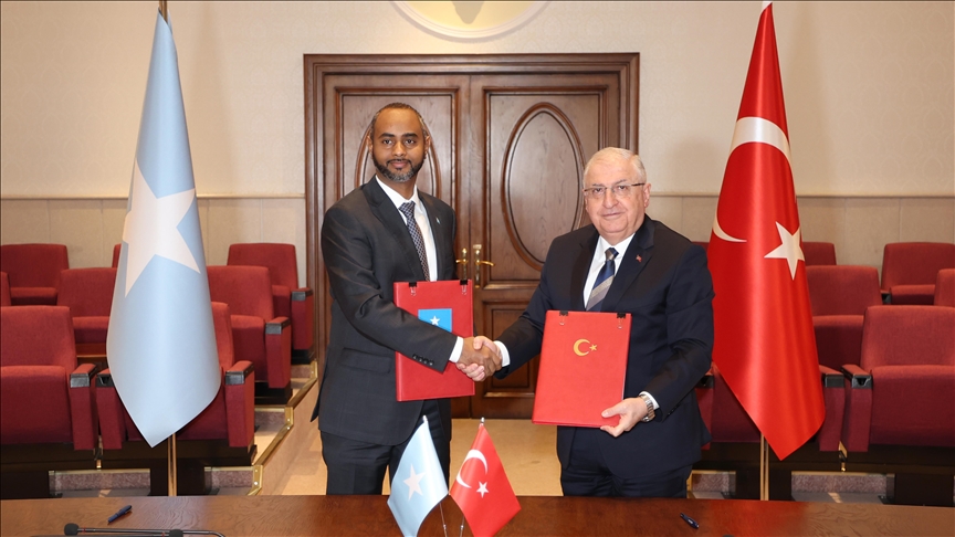 Türkiye, Somalia sign agreement on defense, economic cooperation