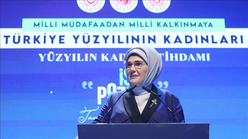 Emine Erdoğan: Kadınların hak ettiği ölçüde kendisine yer bulamadığı toplum her türlü saldırıya açık hale gelir