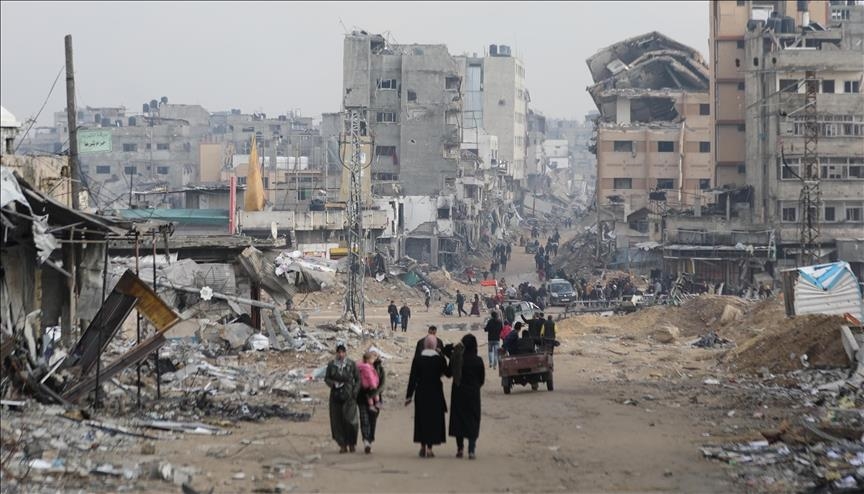 Palestinians returning home killed in Israeli airstrikes in northern Gaza