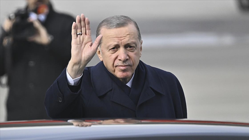 Turkish president arrives in UAE for summit