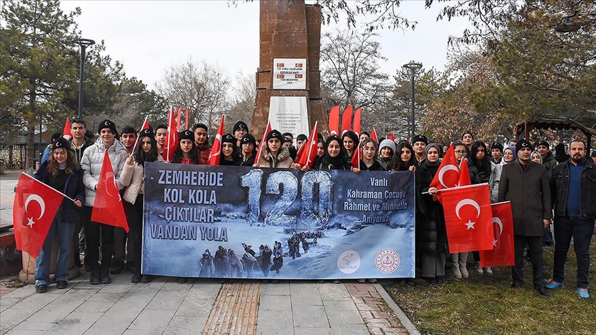 Van'da "120 kahraman çocuk" anıldı
