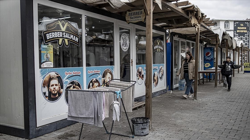 Pazarcık esnafı konteynerlerde ekonomiye katkı sunuyor