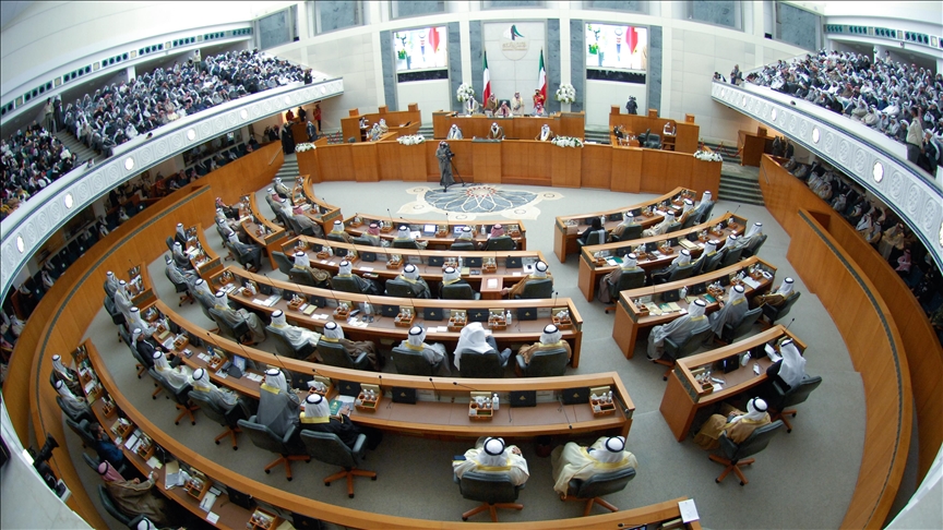 Kuwaiti crown prince dissolves parliament for violating constitution