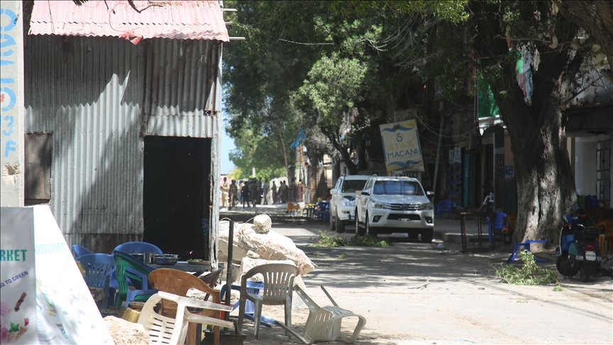Somalia’s Mogadishu municipality announces ban on face masks, hats in public
