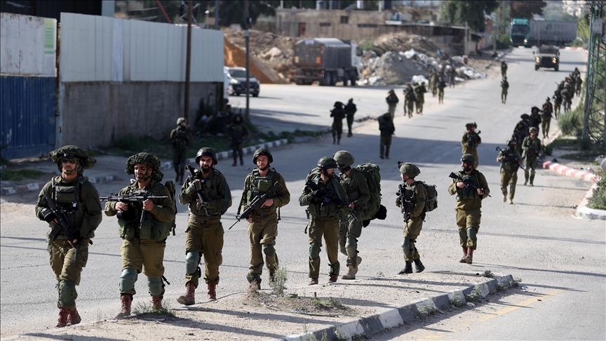 Israeli army threatens military offensive in Nablus amid West Bank tensions