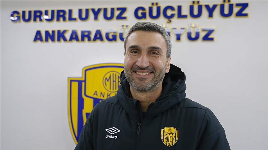 MKE Ankaragücü, taraftarıyla bütünleşerek Galatasaray'ı yenmek istiyor