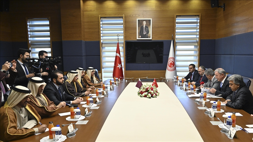 Turkish, Qatari parliamentary officials discuss bilateral ties