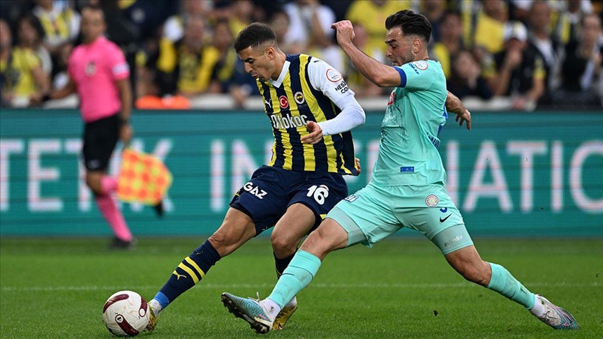 Fenerbahçe, Süper Lig'de yarın Çaykur Rizespor'a konuk olacak