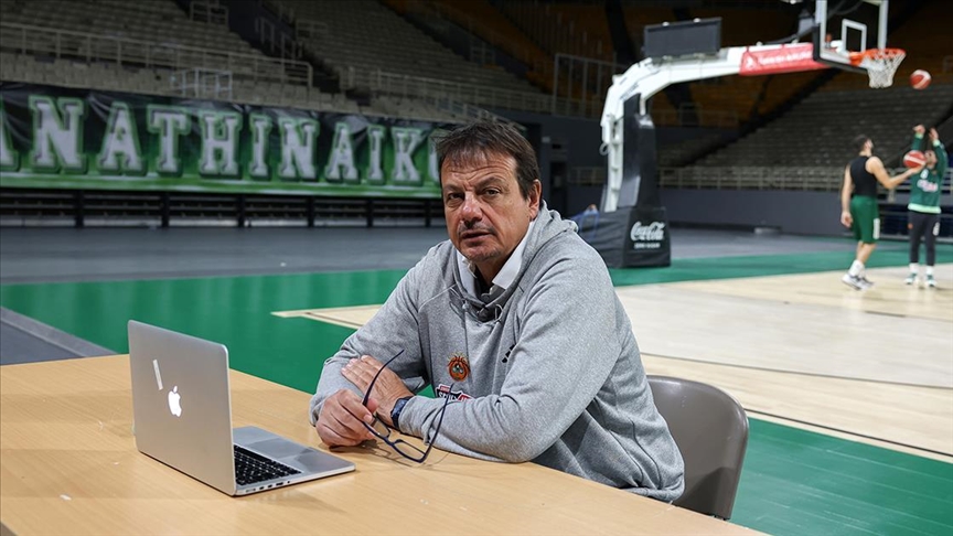 Panathinaikos Başantrenörü Ergin Ataman favori AA karelerini seçti