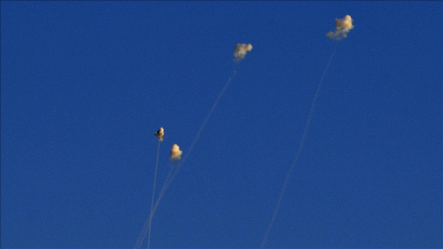 Hezbollah targets 4 Israeli army positions