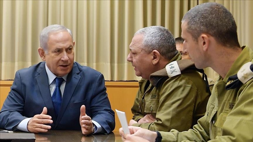 Gantz et Eizenkot menacent Netanyahu de dissoudre le cabinet de guerre