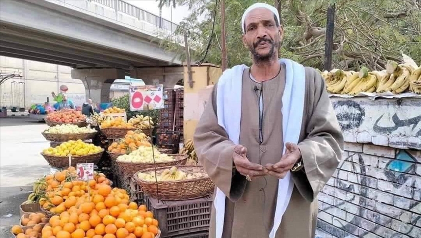 في حب غزة.. بائع برتقال مصري يخطف قلوب الملايين